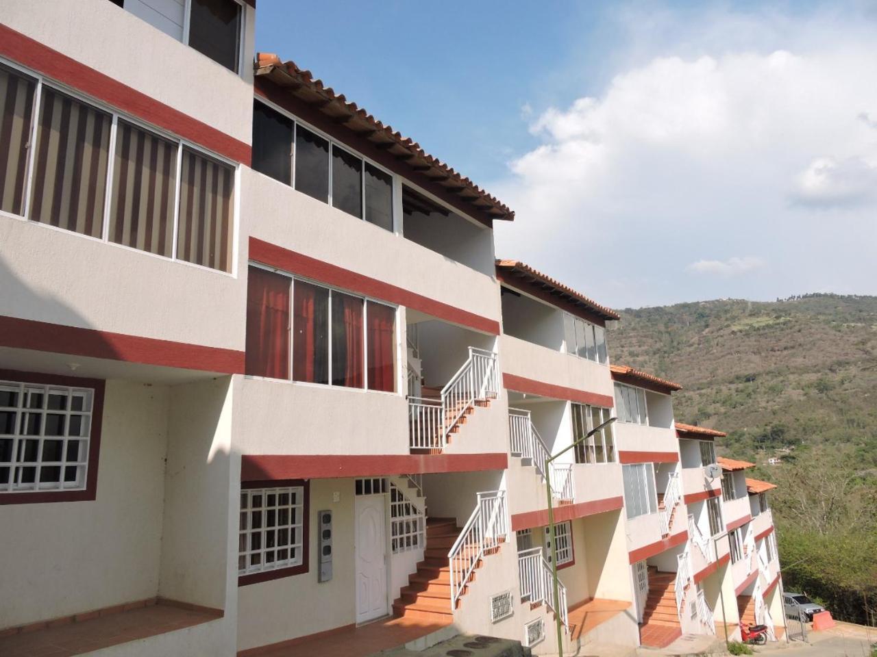 Apartamento De Lujo San Gil Εξωτερικό φωτογραφία